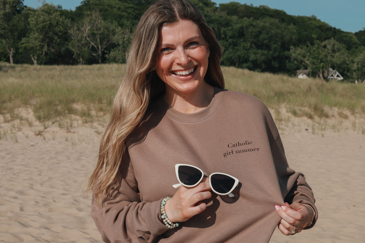 ☀️ Catholic Girl Summer Crewneck (Latte)